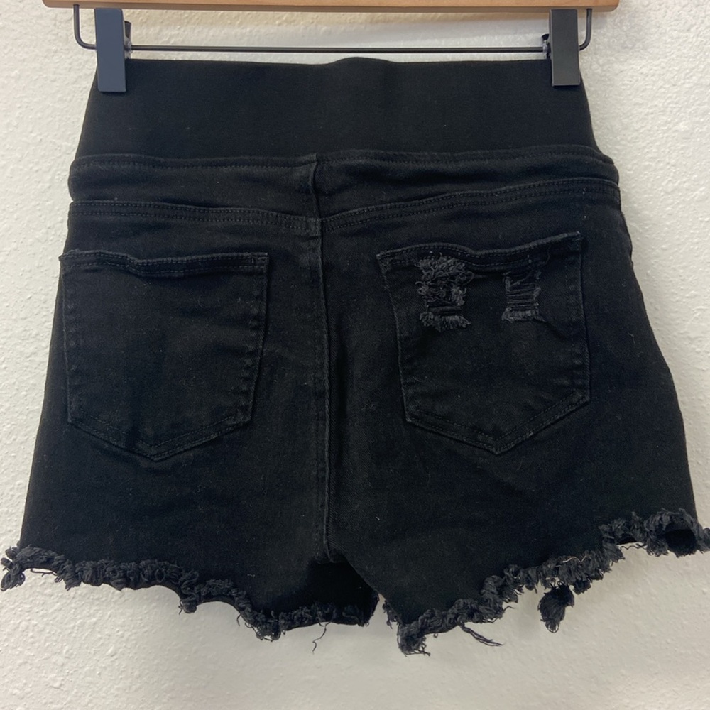 maternity shorts M image 2